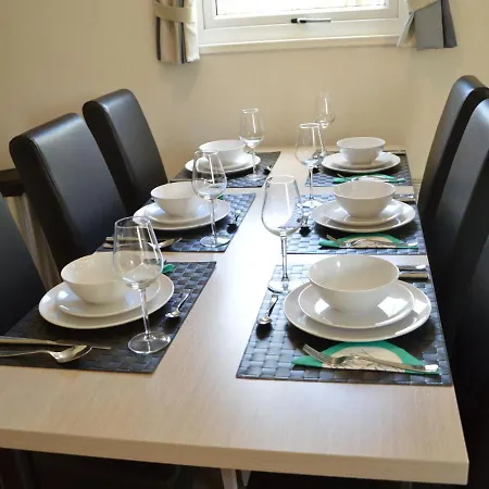 Шале Luxury Chalet At A Child Friendly Park With Many Facilities And Pool