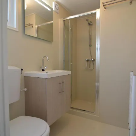 Luxury Chalet At A Child Friendly Park With Many Facilities And Pool Шале
